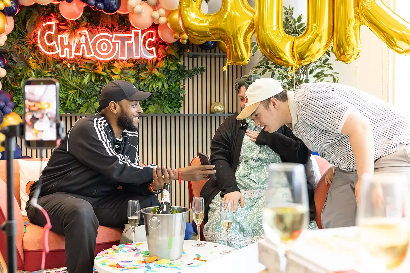Khalid showing his friend after receiving 40k